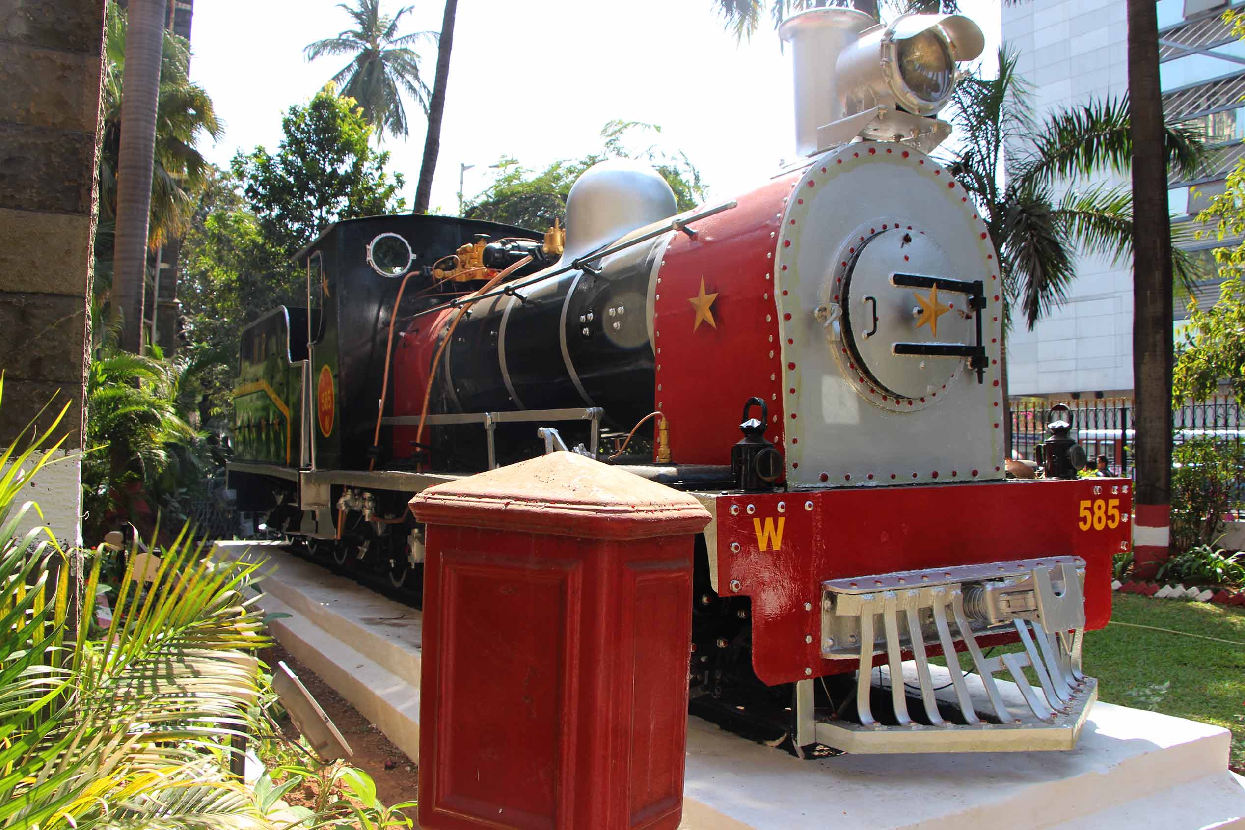 Miniature model of a Western Railway train Miniature model of a Western Railway train