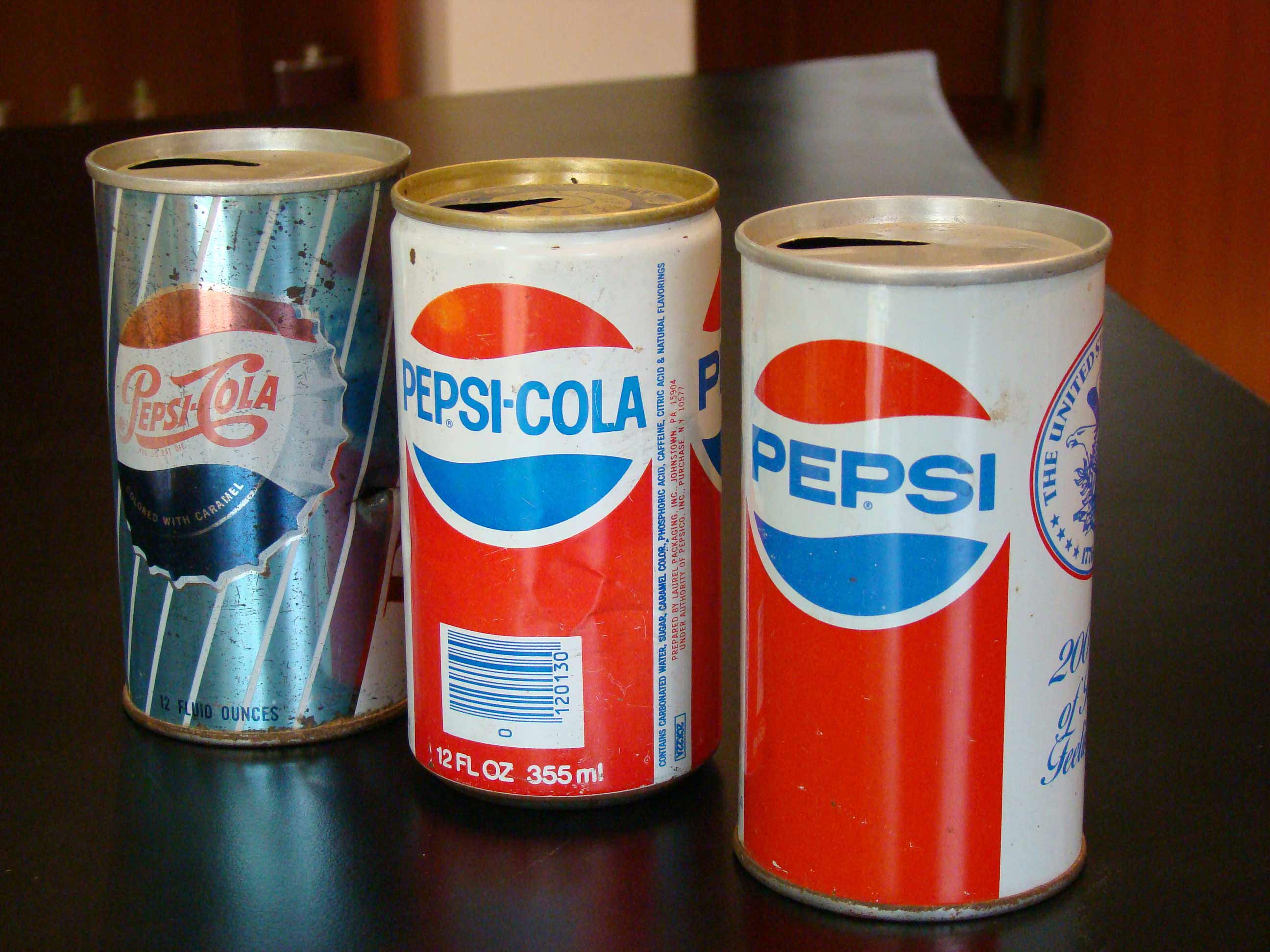 Tracing the evolution of Pepsi cans Tracing the evolution of Pepsi cans