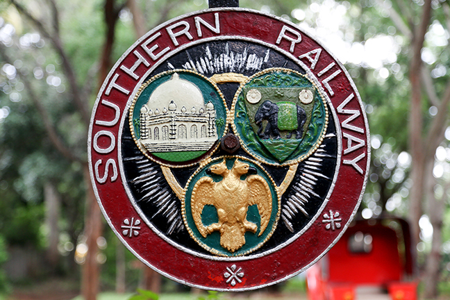 Southern Railways Photograph of the emblem of Southern Railways