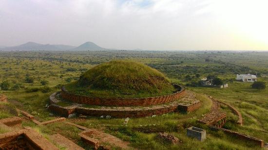 District Archaeological Site Museum, Chandavaram | Image Source: www.aparchmuseums.nic.in/?page_id=1025 District Archaeological Site Museum, Chandavaram